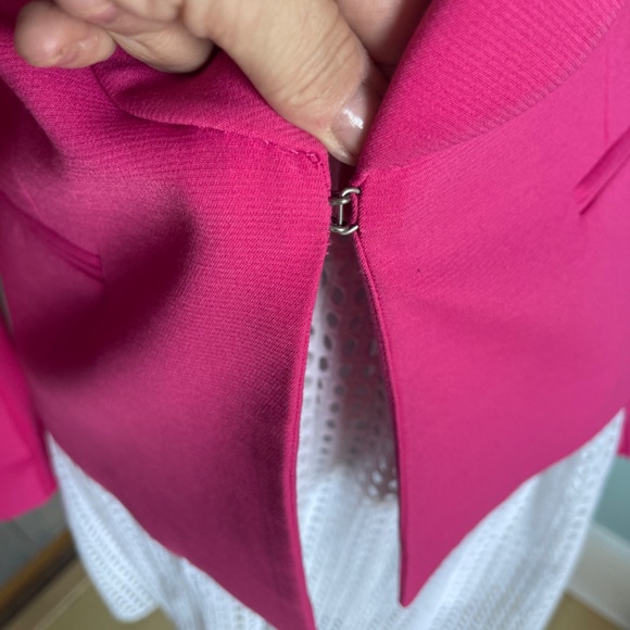 SOLD BCBG MaxAria Pink Blazer - Picture 2 of 8